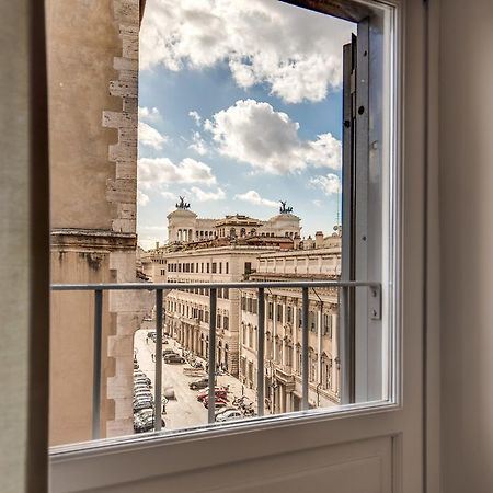 Appartamento Con Vista Sul Vittoriano Rom Exteriör bild